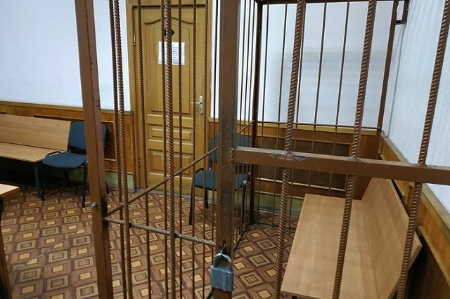 Застреливший посетителя банка в Екатеринбурге грабитель арестован на два месяца