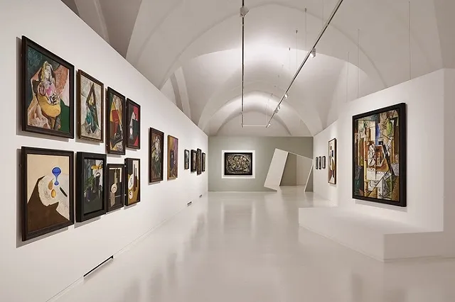 Авангард из коллекции Музея ИЗО произвел фурор на выставке в Чехии