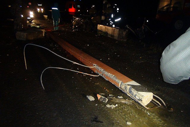 Водитель Nissan Almera погиб сегодня на Московском тракте