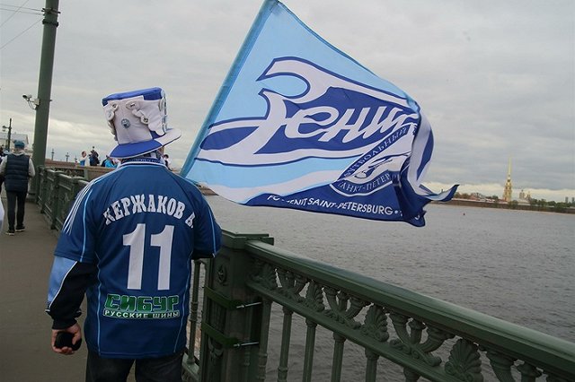 «Зенит» разгромил «Анжи»