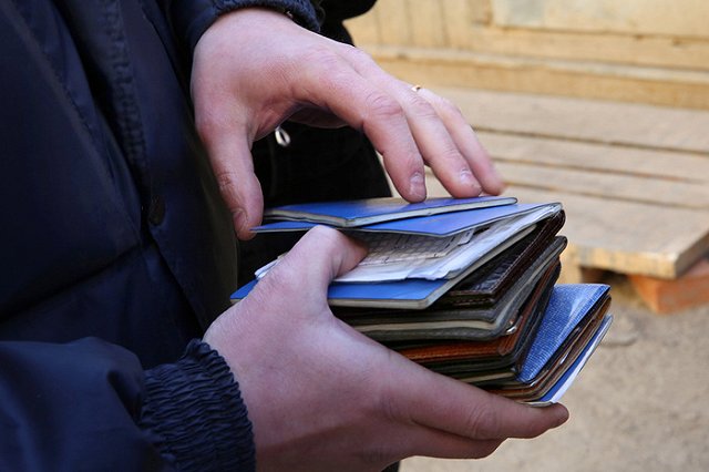 Вице-премьера Молдавии уличили в публикации подложных снимков о репрессиях СССР