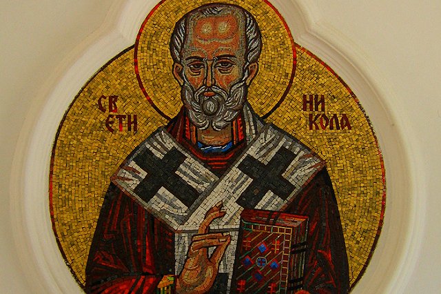 Прихожане РПЦ ожидают прибытия в Россию мощей самого знаменитого святого