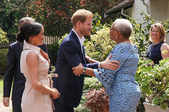 Британский принц Гарри и его жена отказались от королевских полномочий