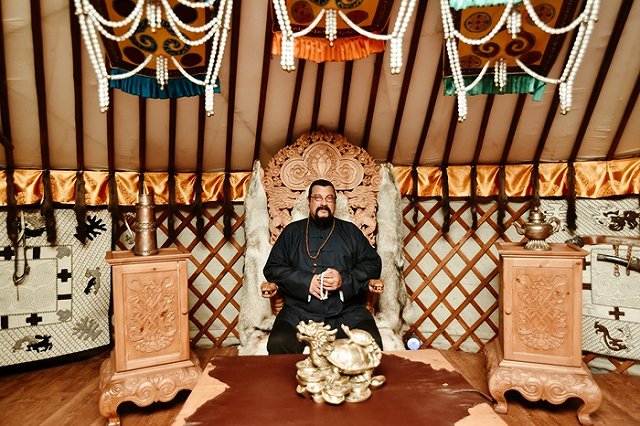 Стивен Сигал планирует получить землю в Бурятии по программе «Дальневосточного гектара»