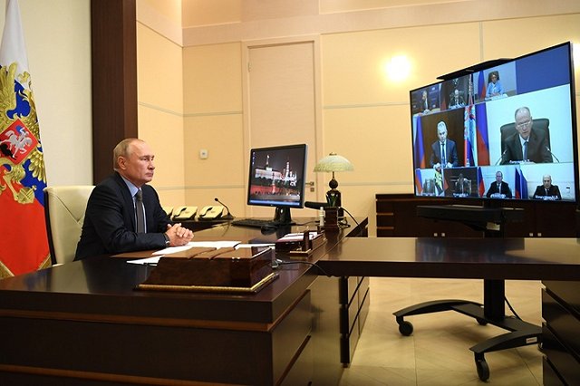 Путин заявил, что его дочь поставила себе прививку от коронавируса