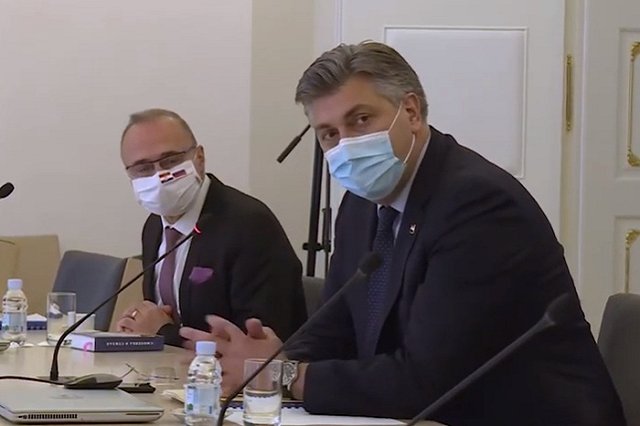 Президент Хорватии назвал премьера «украинским агентом»
