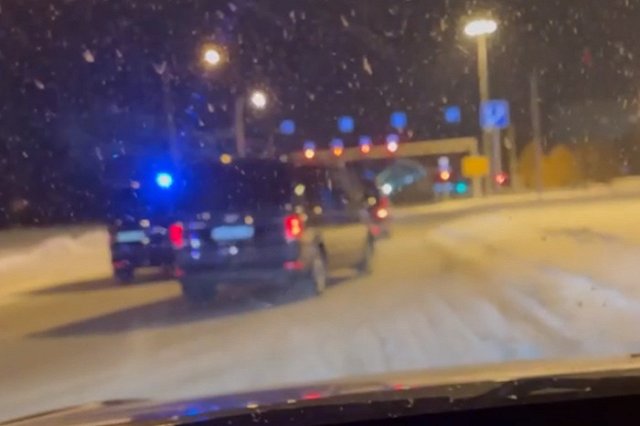 В сторону аэропорта Кольцово проехал кортеж Владимира Путина