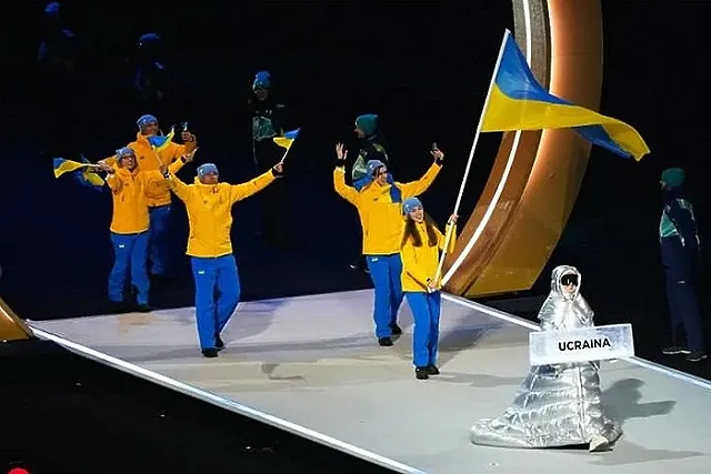 Табличку сборной Украины на церемонии открытия Олимпиады в Милане несла россиянка