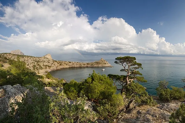 Все крымские пляжи должны быть открыты до 25 июня