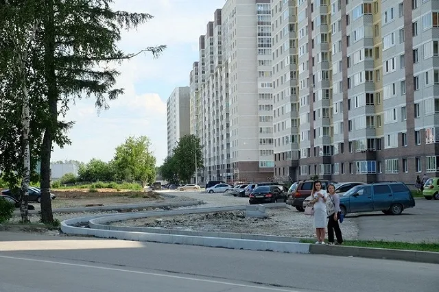 Парковки во дворах запретят из-за новых требований Минтранса