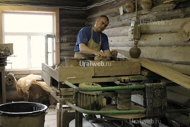 Губернатор распорядился восстановить сгоревшие гончарные мастерские