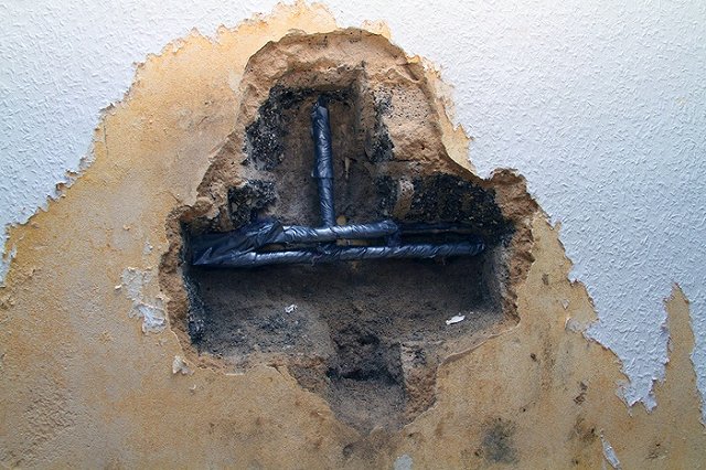 Шумные ремонты в квартирах в дневные часы запретят законодательно