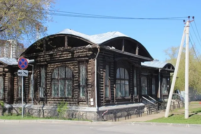 Новые хозяева отреставрируют старинный особняк на улице Февральской революции