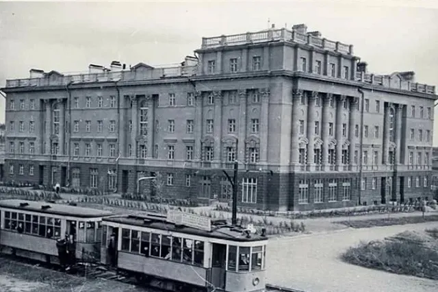 В Екатеринбурге появился новый туристический маршрут. Пройти его можно не выходя из дома
