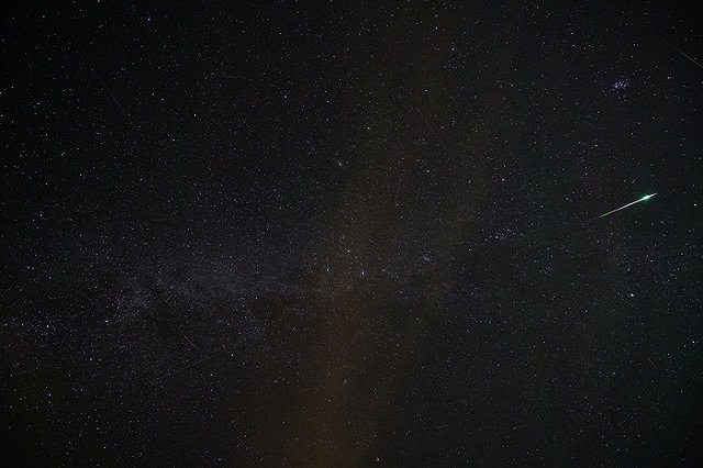 «Похож на болид»: в Свердловской области упал метеорит