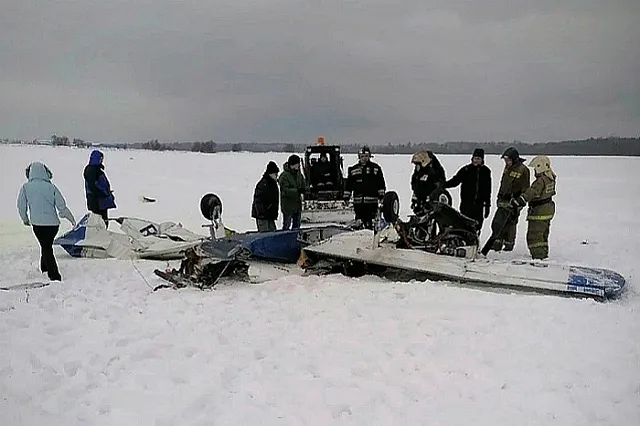 В Ленинградской области столкнулись два самолета: погибли три человека