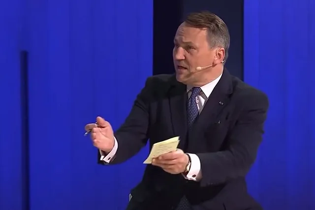 В Польше призвали Запад передать Украине ядерное оружие