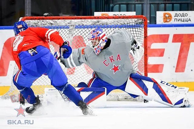 Юный хоккеист СКА умер после попадания шайбы в область сердца