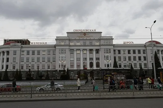 В Екатеринбурге на железнодорожном вокзале внезапно открыли замурованный тоннель