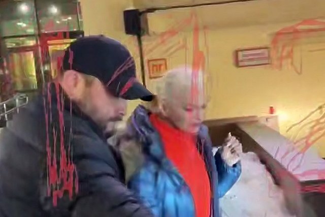 «После всех праздников». Долина дала первый сольный концерт после выселения из квартиры