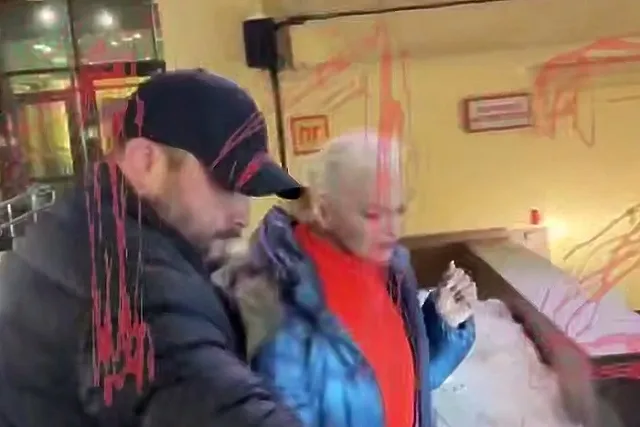 «После всех праздников». Долина дала первый сольный концерт после выселения из квартиры