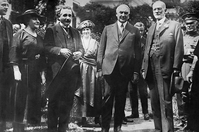 Письмо Эйнштейна отвергнувшей его студентке продали с аукциона