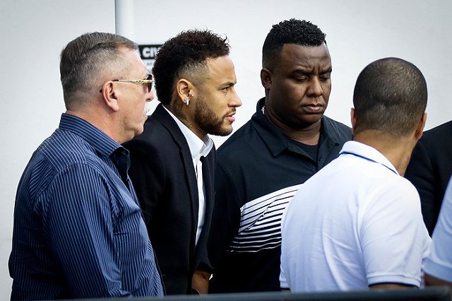 СМИ узнали о лишении Неймара премии в €5 млн