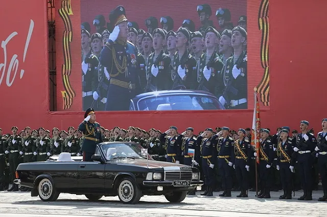 Улицы Екатеринбурга перекроют из-за репетиций Парада Победы