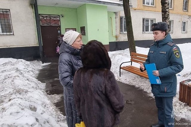 В Москве в лифте задохнулся и заживо сгорел мужчина