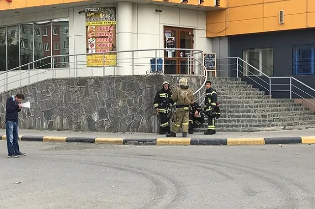 В Екатеринбурге эвакуировали здание Арбитражного суда и две школы