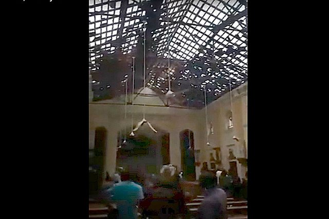 СМИ сообщили о гибели 160 человек при взрывах на Шри-Ланке