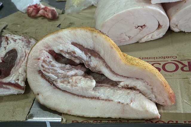 «Свинские» санкции. Украинское сало встало России поперек горла