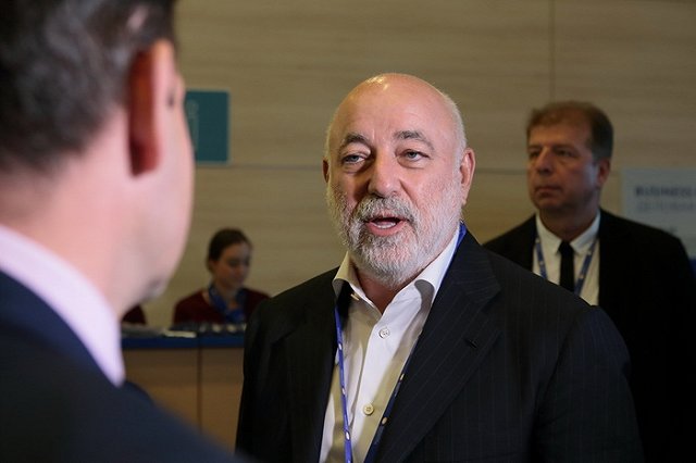 ЖКХ Екатеринбурга в ожидании покупки Керимовым или Вексельбергом