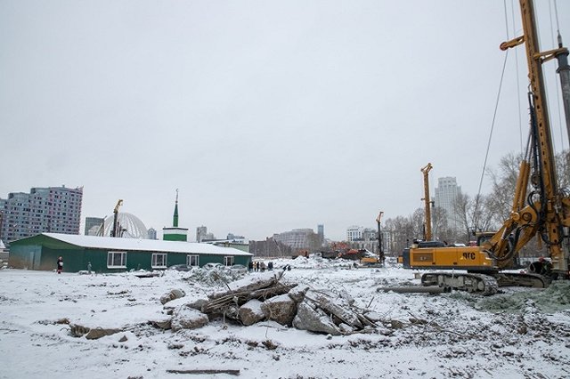 В Екатеринбурге начали сносить мечеть «Нур-Усман»
