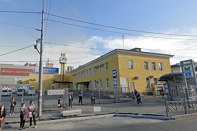 Что случилось? Толпы людей замечены на Южном автовокзале Екатеринбурга