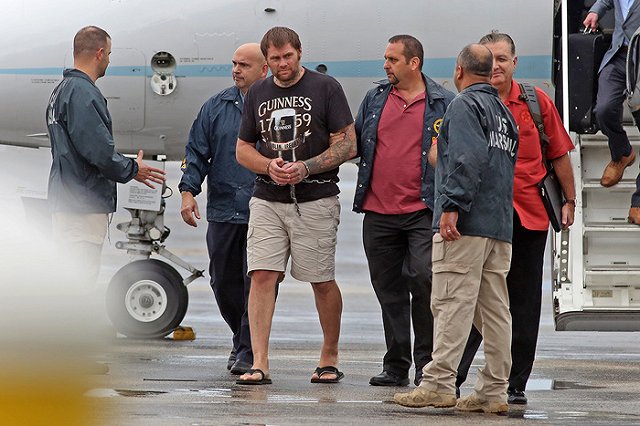 Бежавший на Кубу американец осужден в США на 12 лет тюрьмы