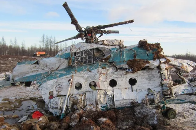 У вертолета кончалось топливо. Эксперты описали последние минуты пассажиров Ми-8