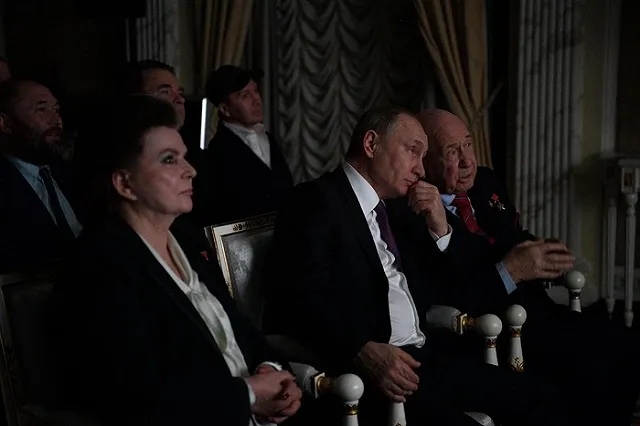 Путин рассказал о двух версиях химатаки в Сирии