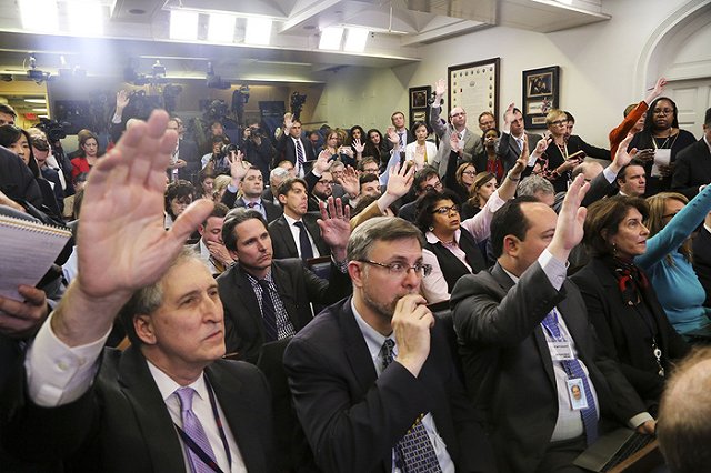 Захарова пожаловалась на устроенный американскими журналистами «базар»