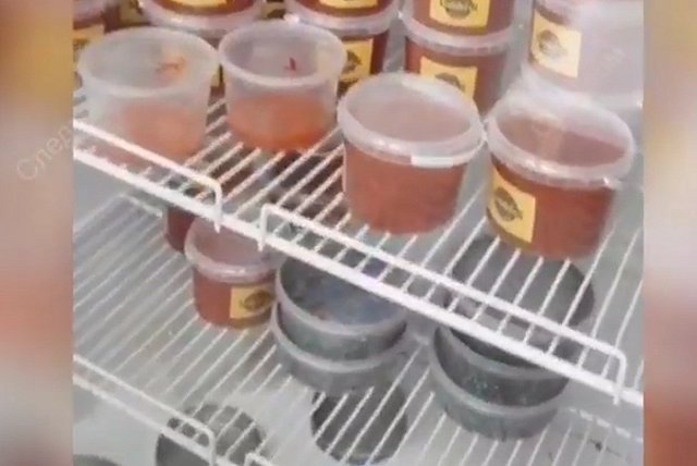 Оперативники пресекли продажу браконьерской икры с Дальнего Востока