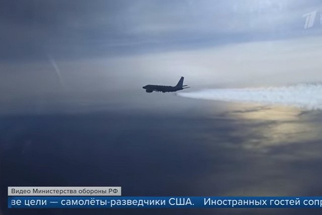 «На запросы с земли не отвечал». Самолет НАТО опасно приблизился к борту «Аэрофлота»