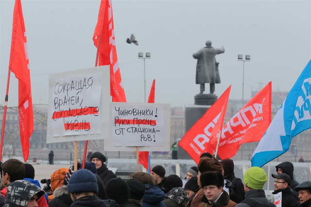 Крупный завод в Екатеринбурге может перейти на сокращенную рабочую неделю
