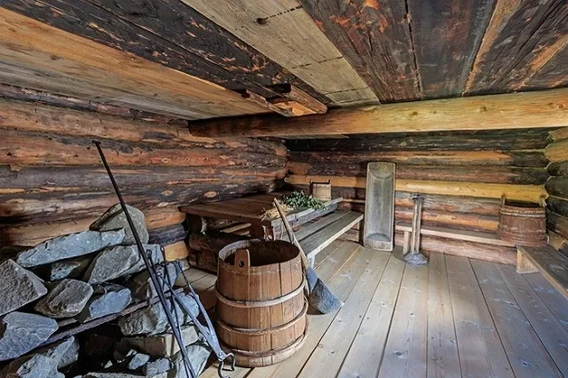 Эксперт рассказал, как правильно ходить в баню и почему в ней нельзя выпивать