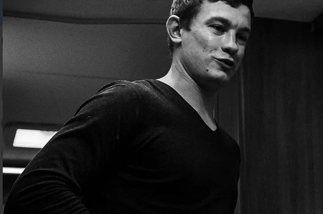 Полицейские задержали актёра Никиту Кологривого