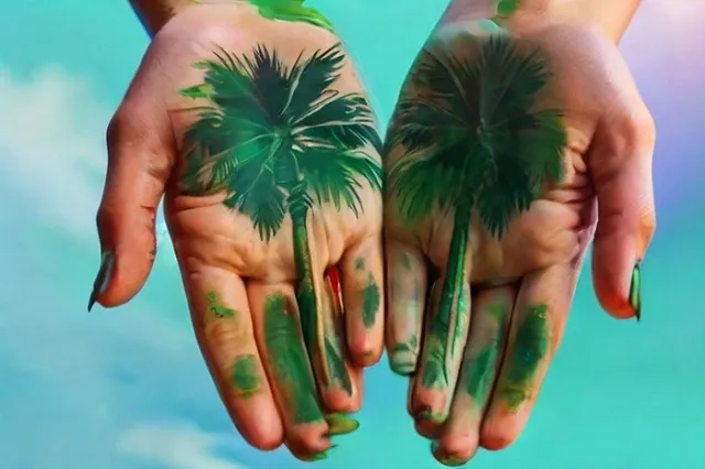 Разлившаяся зеленка уберегла профессора УрФУ от уголовного дела