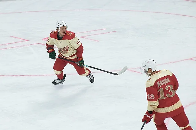 Российский хоккеист Кирилл Капризов подписал контракт на 136 млн долларов, побив рекорд Овечкина