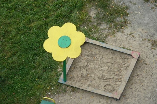 СМИ: Перфоманс с бездомными студентами УрФУ удался коммунистам «на троечку»