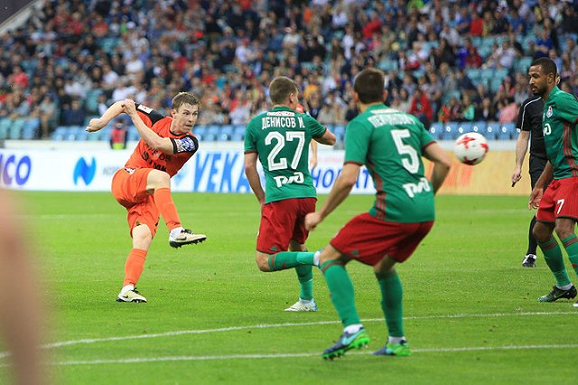 Куйвашев присвоил звания почетных свердловчан Иванову и Тарханову