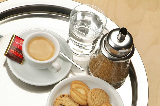 Как три чашки кофе в день продлевают нам жизнь