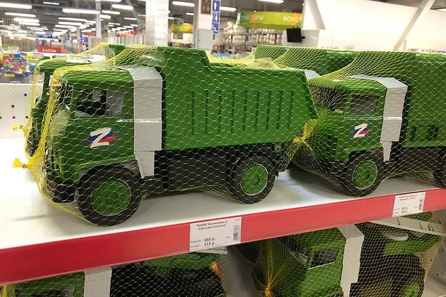 «Мальчишка придумает множество захватывающих сюжетов»: в «Сима-Ленде» появились игрушки с Z